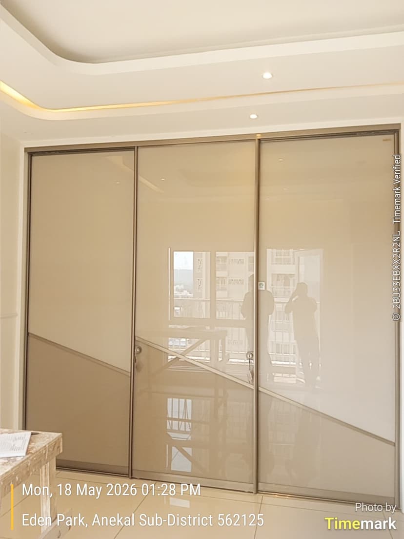 Aristo Advantage - Sliding & Openable Wardrobes, Kitchens Craftsman Studio project