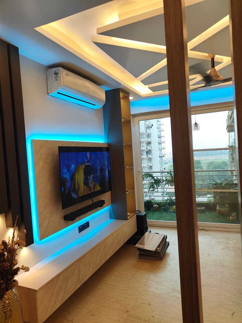 DECOR & DESIGN interior