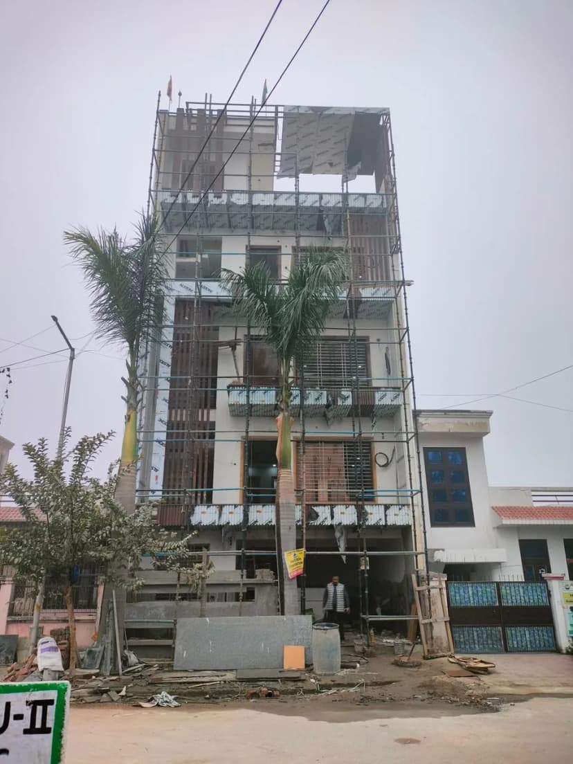 Livine Construction | Interior designer in Noida