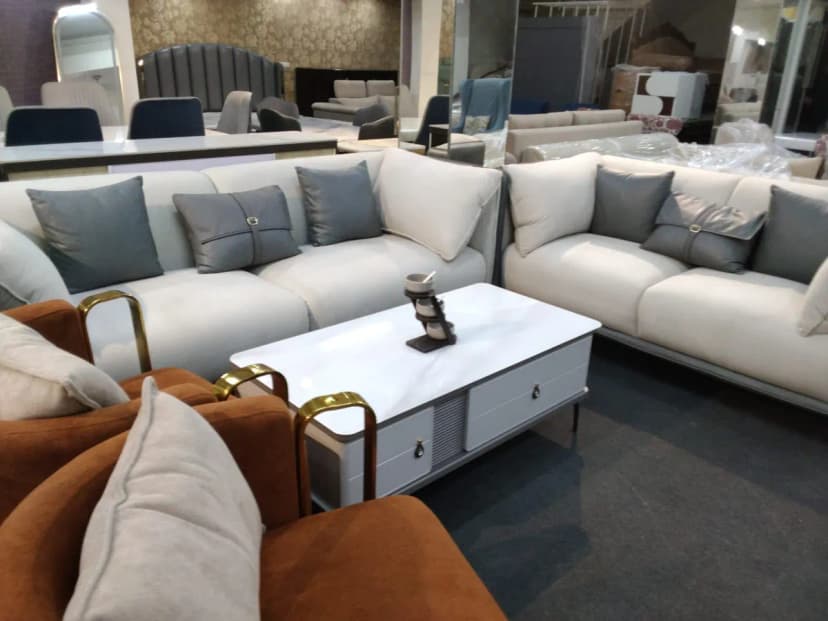 U. S. Interiors - Best Interior Decorator in Greater Noida