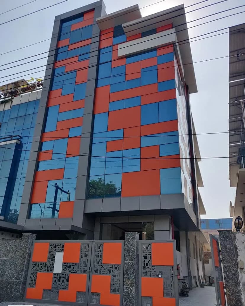 9TH CORNER CONSTRUCTION & INTERIORS